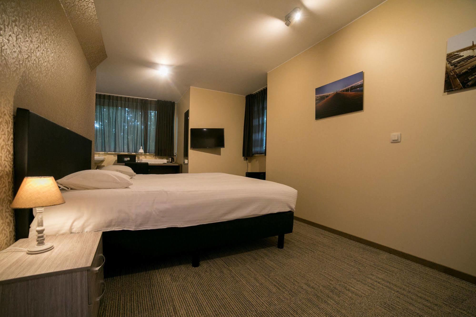 Hotel Orion Гент Экстерьер фото